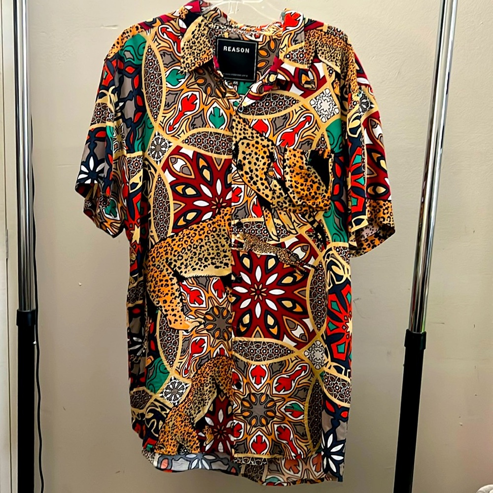 Casual short sleeve button down shirt XXL